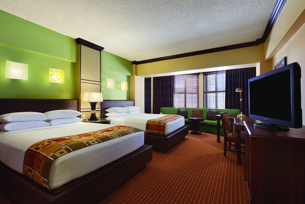 Executive Room, 2 Queen Beds, Non Smoking - Photo 1