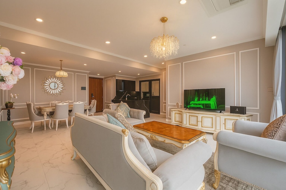 Superior Apartment, 3 Bedrooms, Balcony, City View photo 1