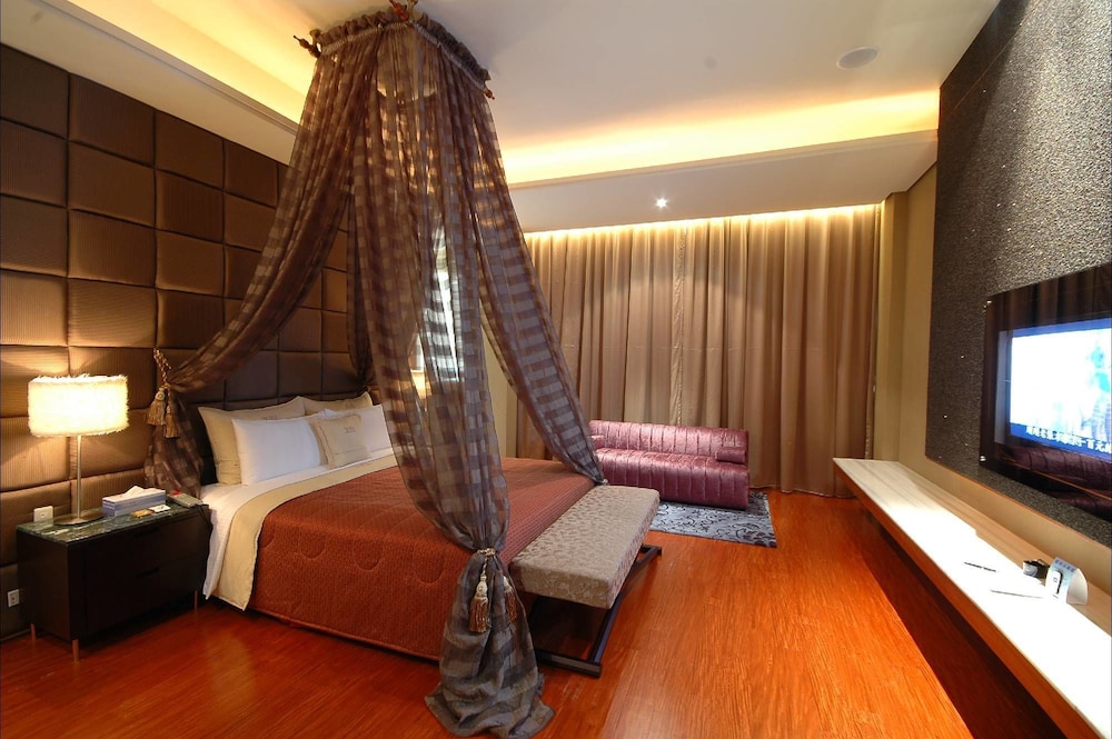 Standard Double Room photo 2