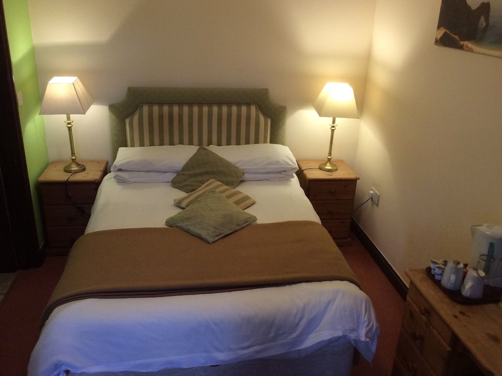 Double Room, Ensuite - Photo 2