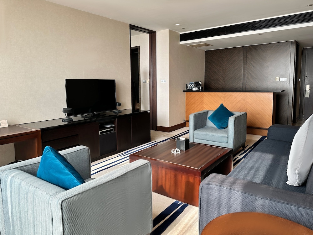 Suite, 1 Bedroom, Ocean View - Photo 3