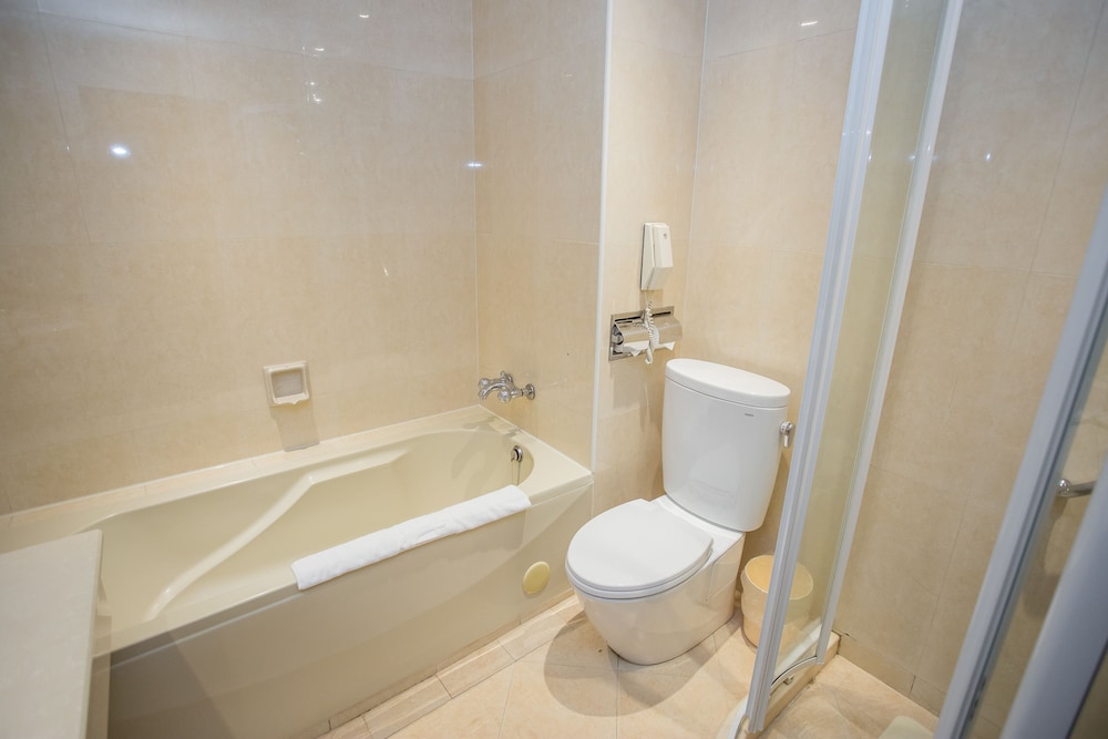 Deluxe Suite - Photo 14