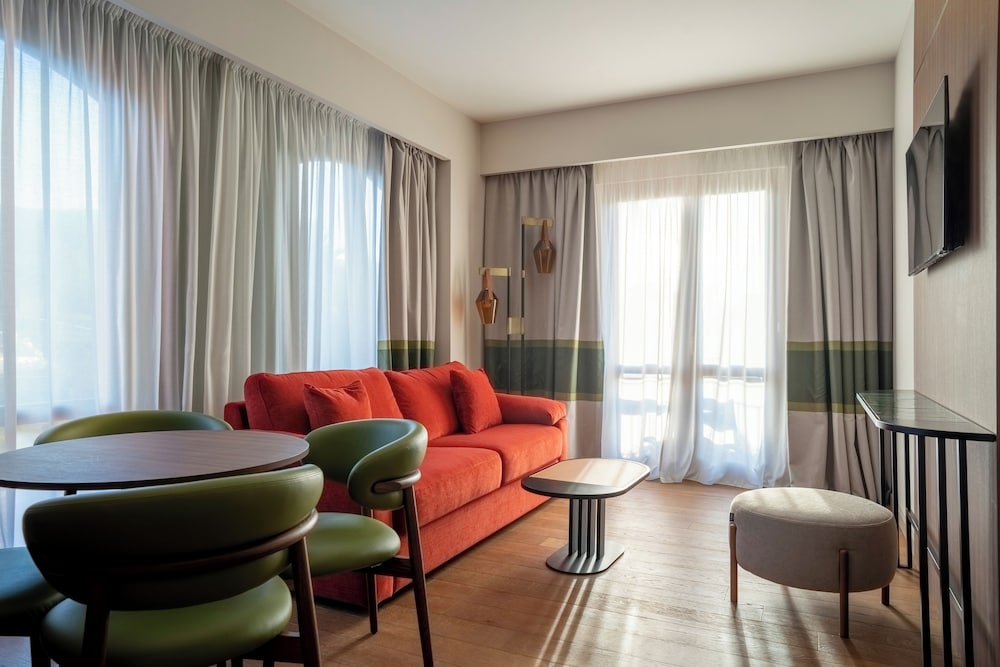 Suite, 2 Bedrooms thumbnail 5