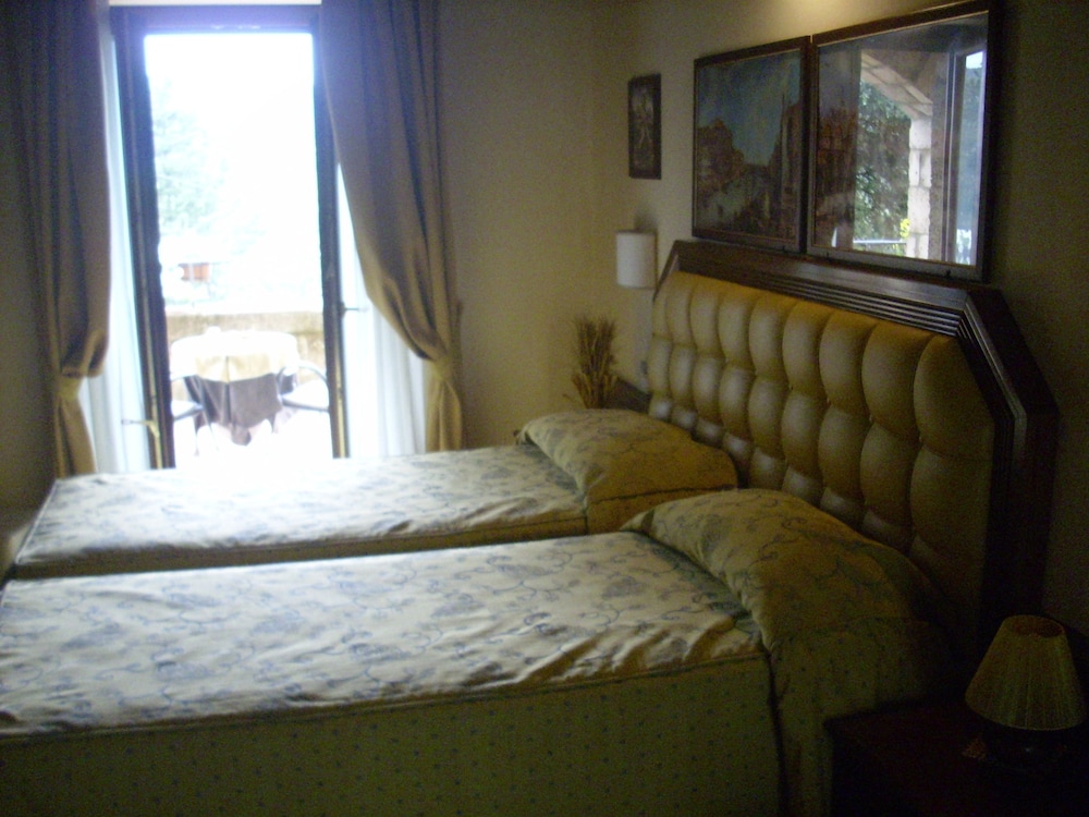 Triple Room, Valley View photo 1