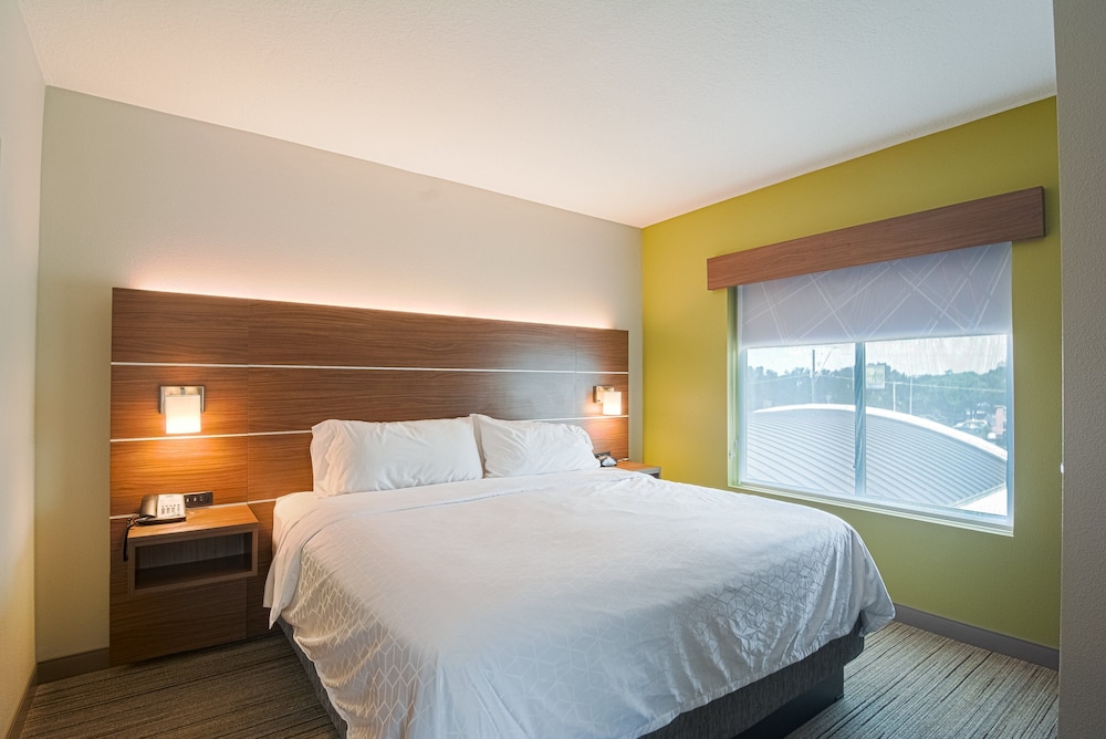 Suite, 2 Bedrooms (2 King) - Photo 4
