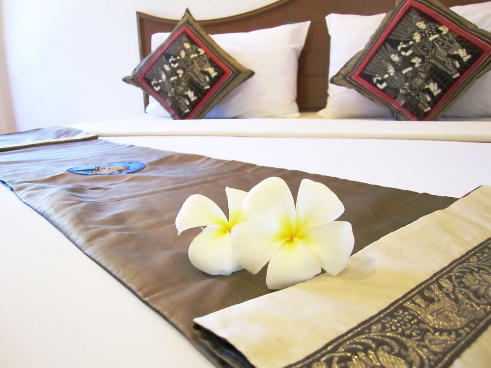 Deluxe Double or Twin Room photo 3