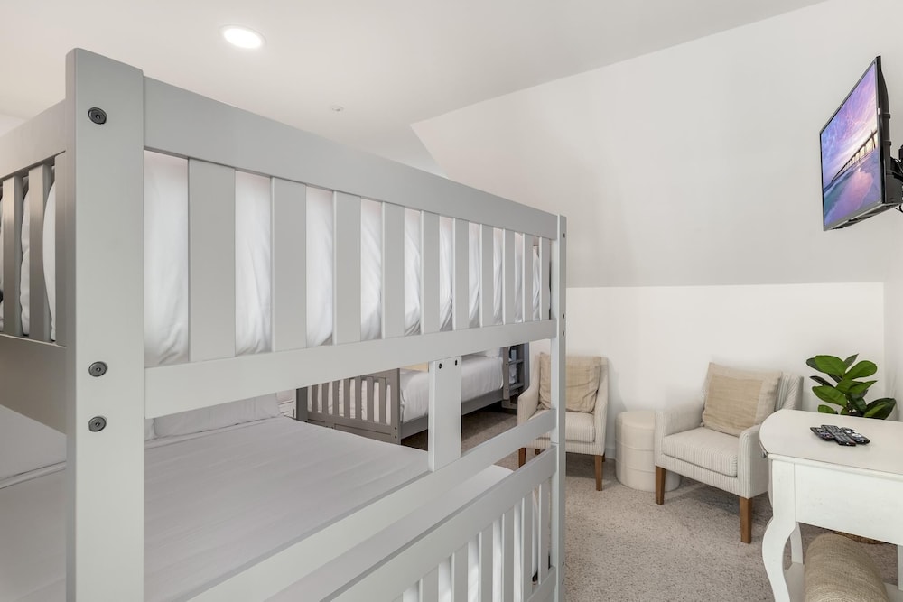 Condo, Multiple Beds (Turnberry 8539)