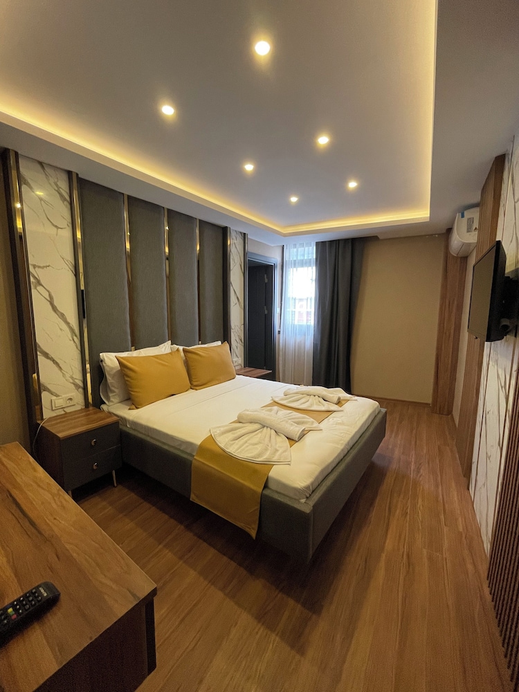 Basic Double Room photo 3