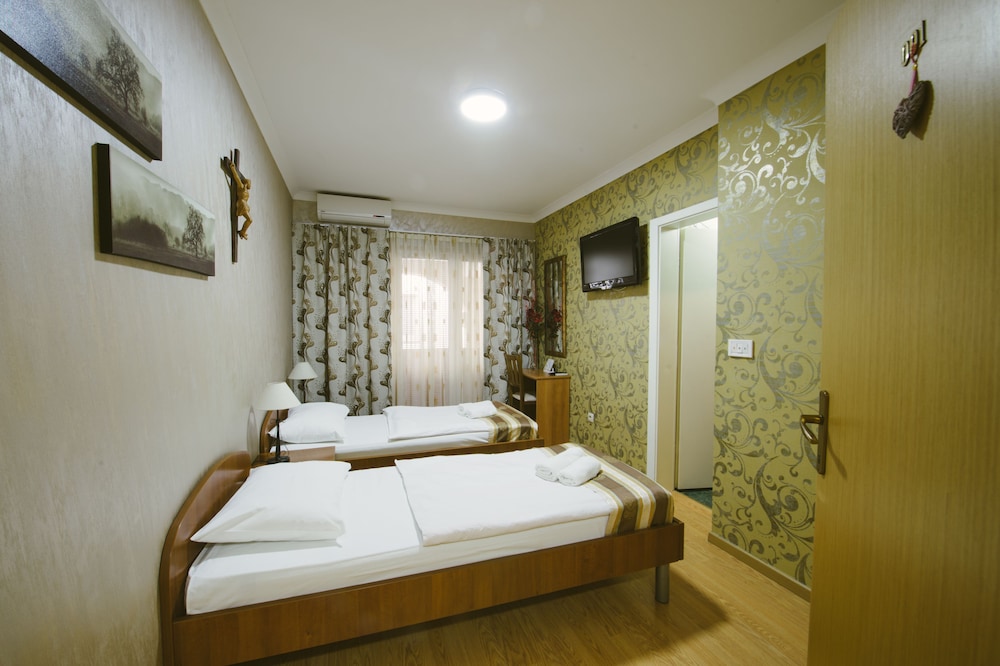 Comfort Double or Twin Room
