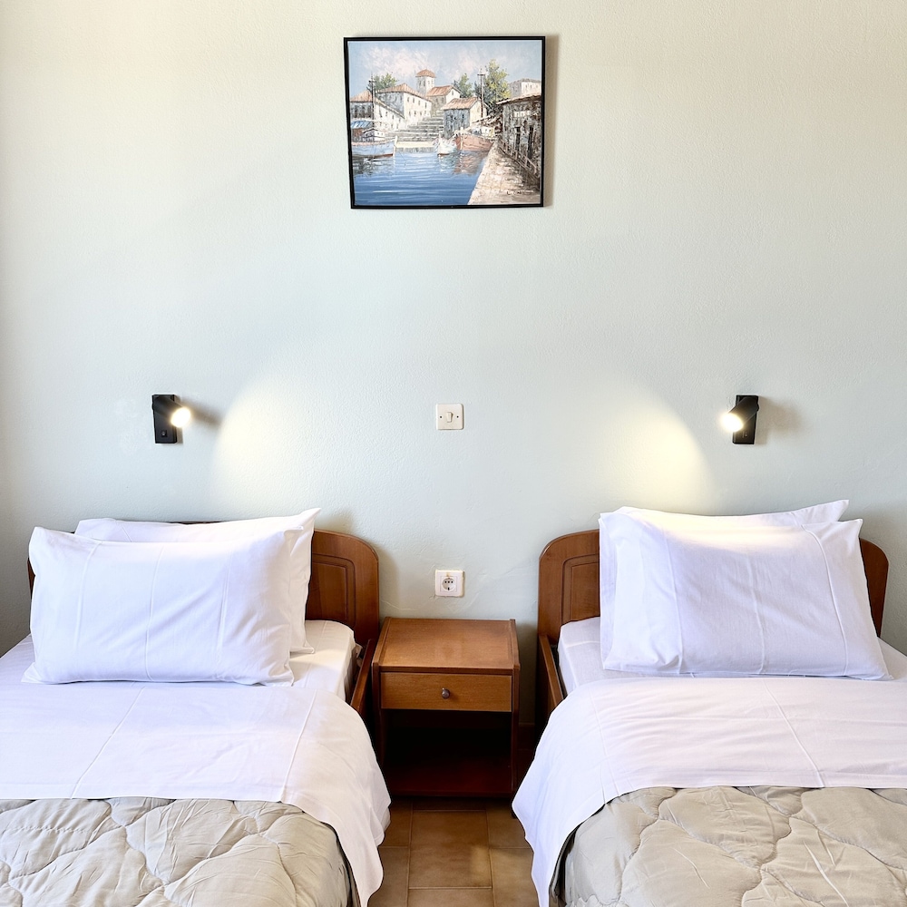 Standard Double or Twin Room photo 2