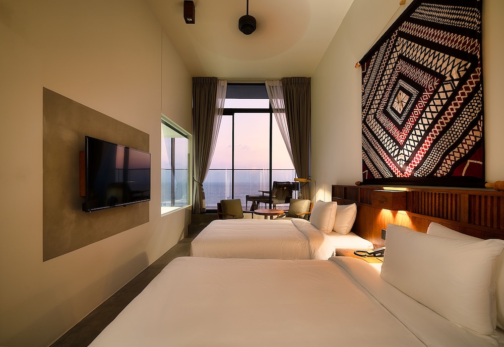 Deluxe Twin Room, Sea View - Photo 2