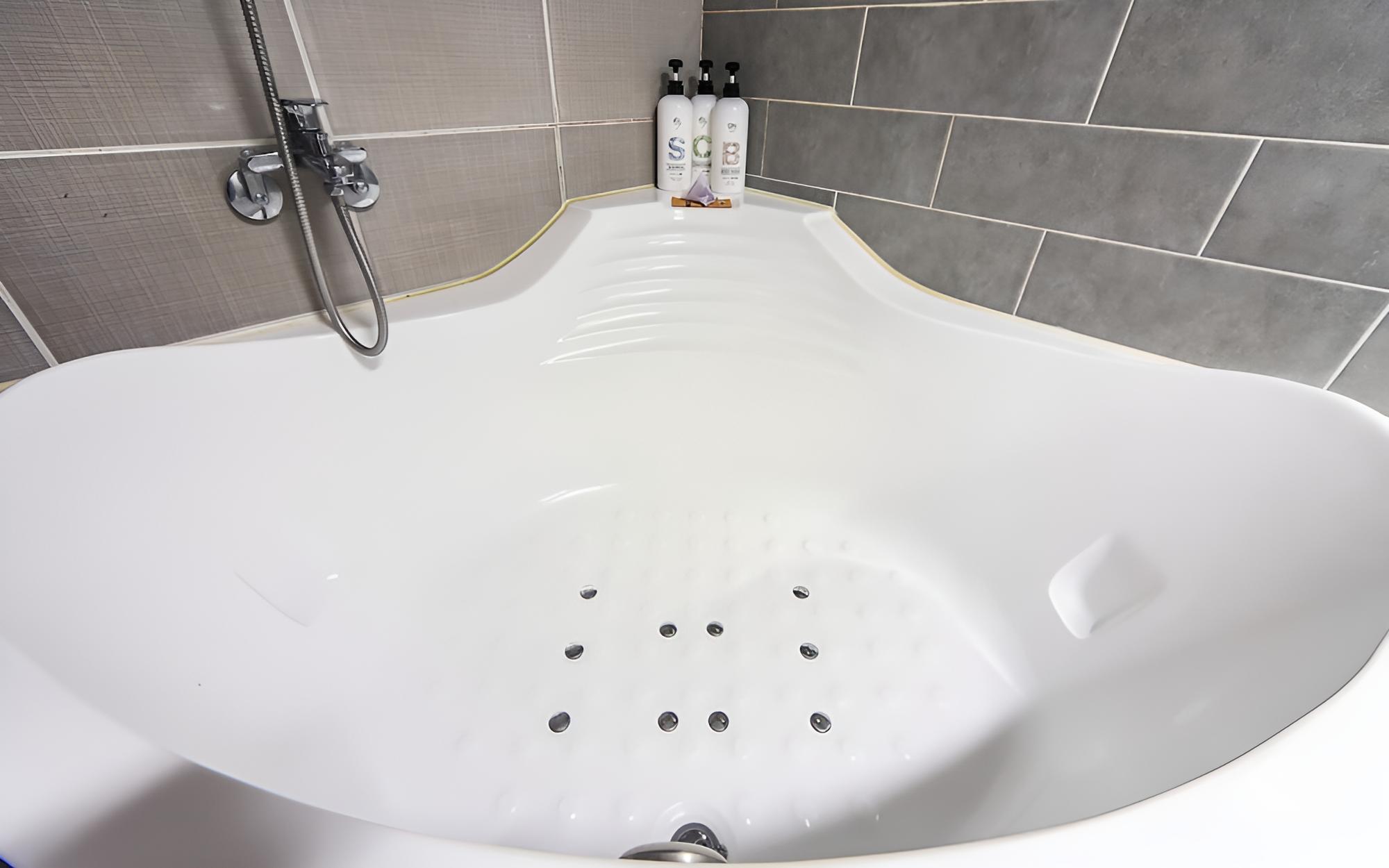 Room (Premium (Spa Whirlpool Bath/Super Kin) - Photo 8