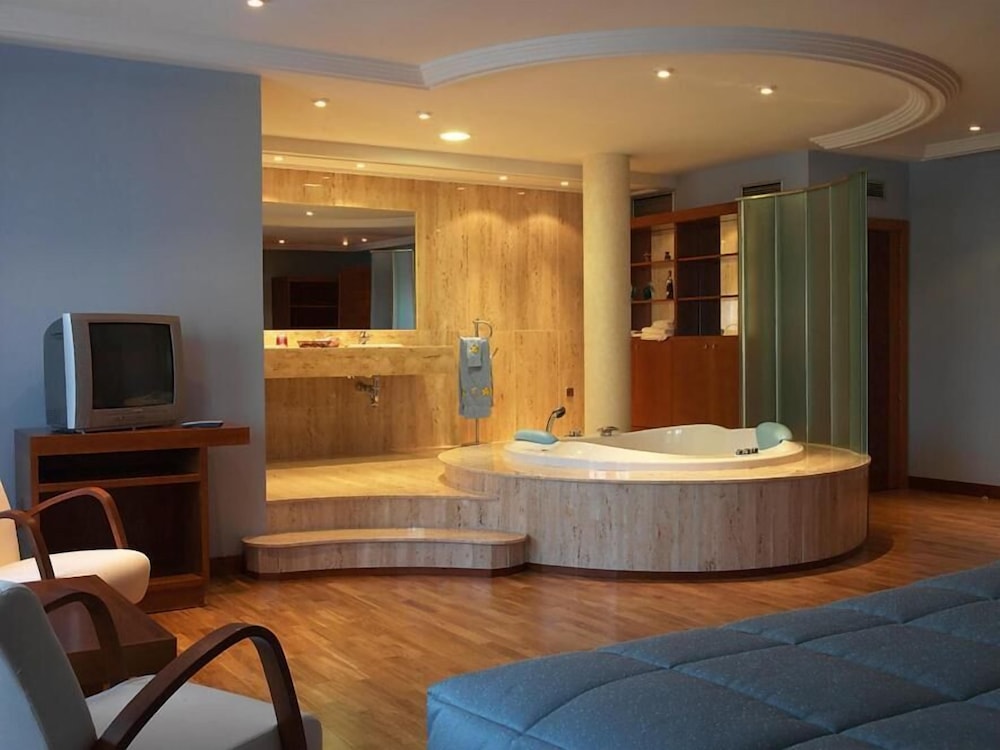 Suite Deluxe, Bañera de Hidromasaje