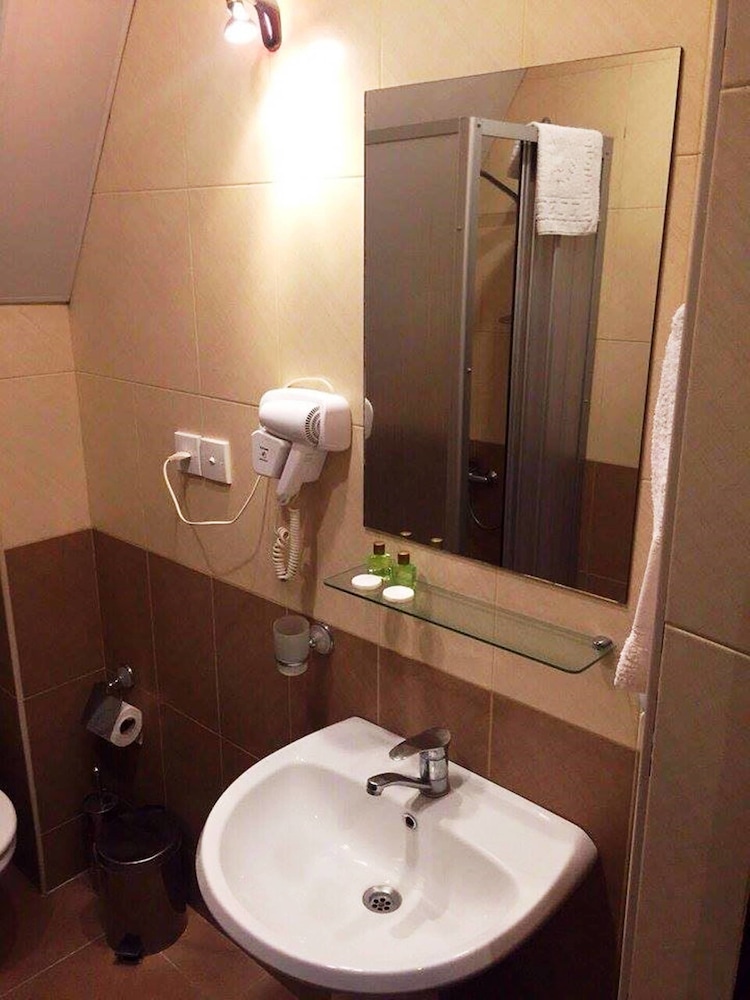 Standard Double Room, 1 Queen Bed, City View photo 2