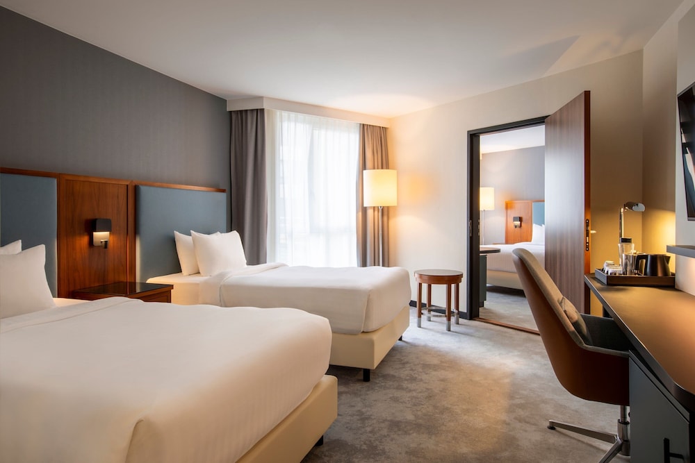 Room, 1 Double Bed - Photo 4
