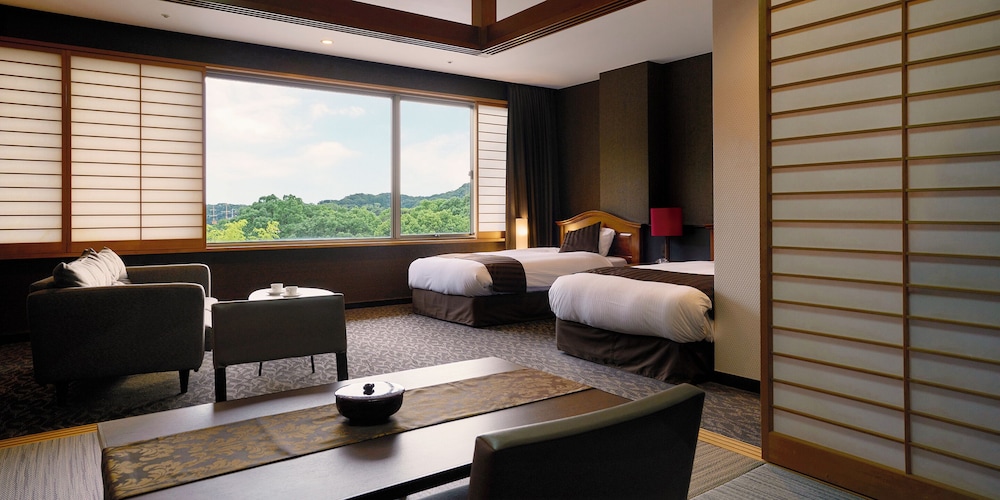 Japanese Western Semi Suite photo 1