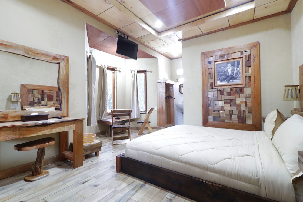 Deluxe Room - Photo 4