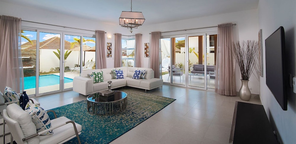 Luxury Villa, 5 Bedrooms