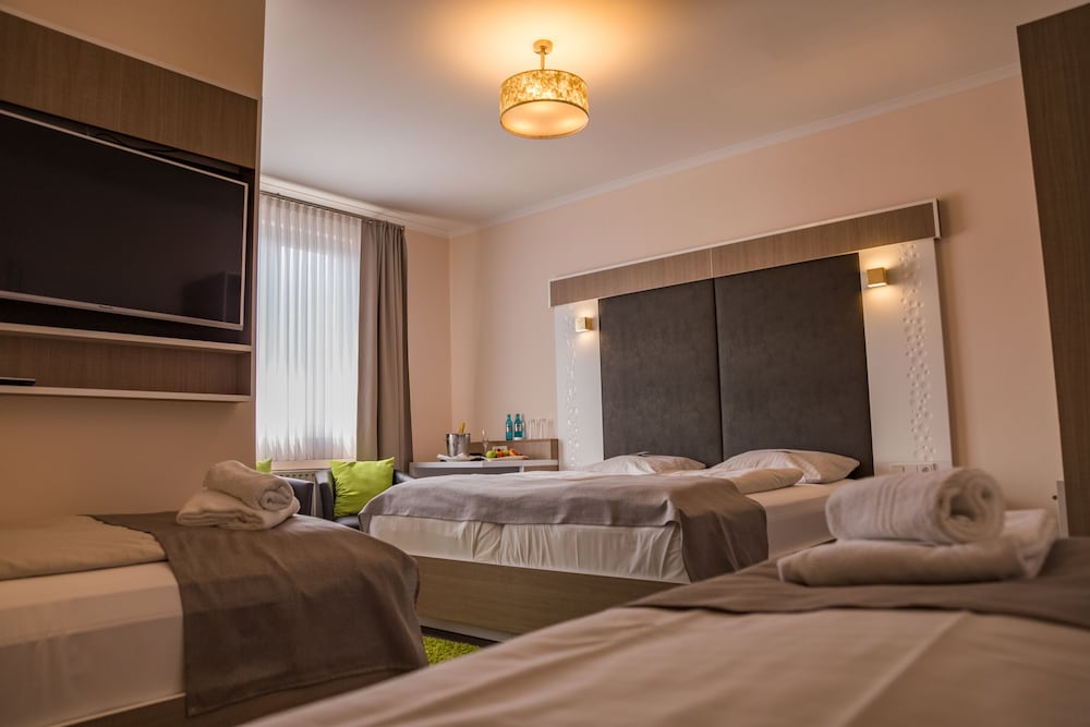 Quadruple Room photo 2