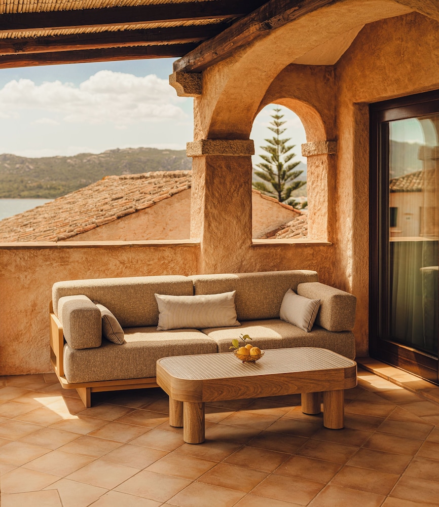 Suite with Sea View - Photo 10