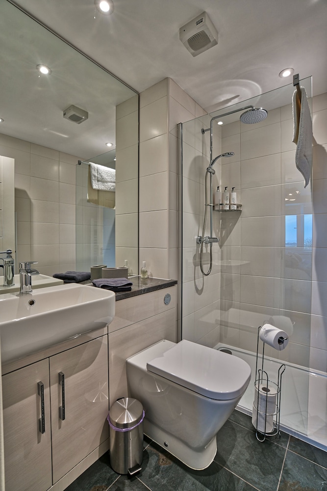 Double or Twin Room, Ensuite photo 2