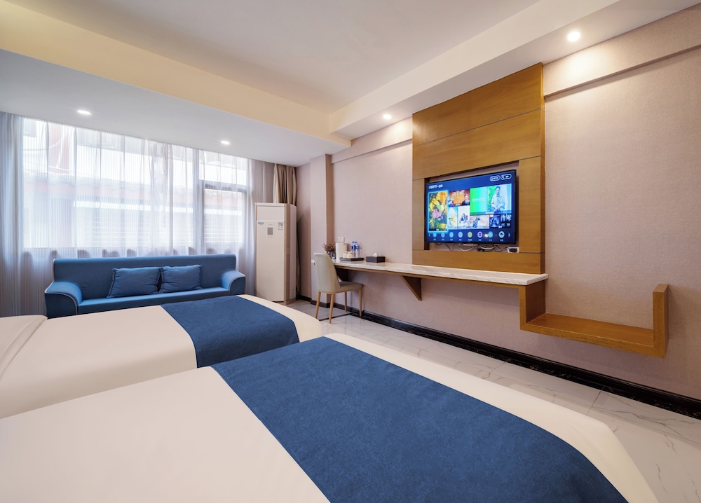 Superior Double Room, 2 Twin Beds, Non Smoking photo 3