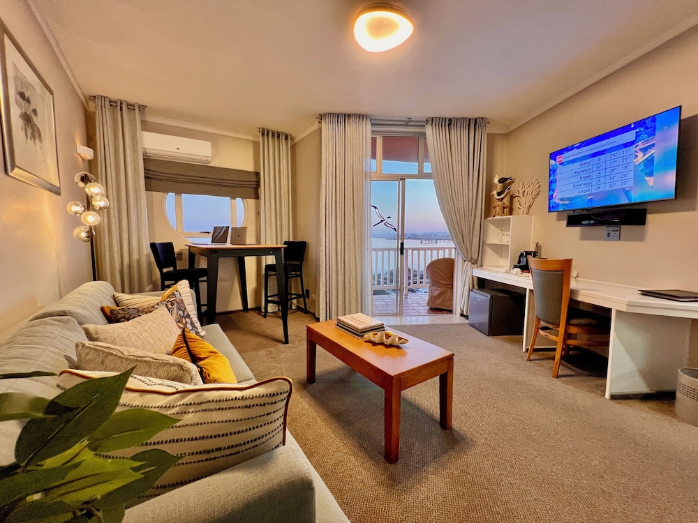 Luxury Suite photo 2