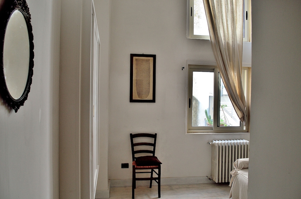 Family room photo 2