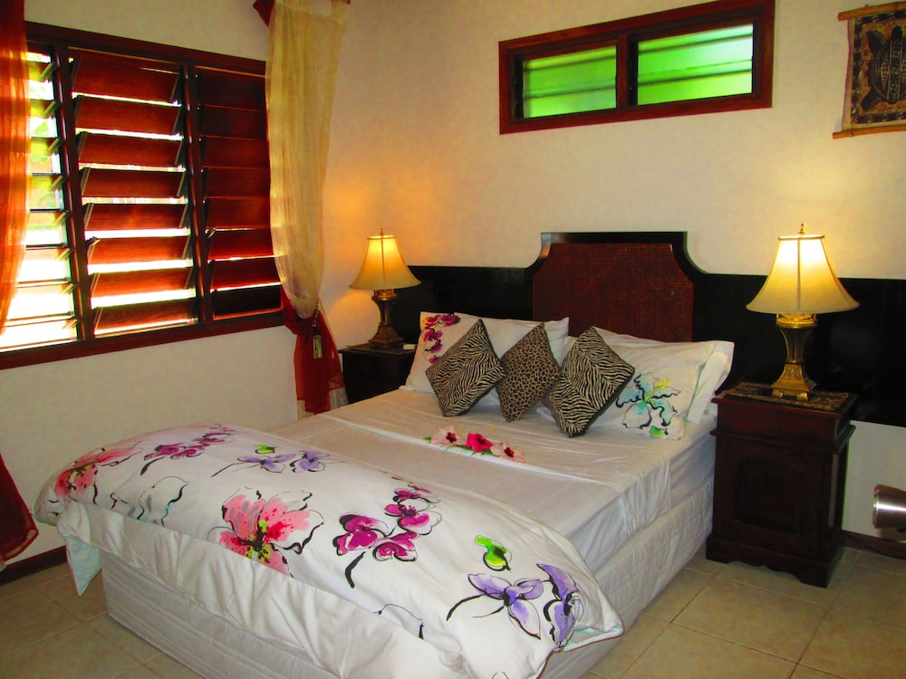 Panoramic Villa, 1 Bedroom, Lagoon View (Waterfront) photo 1