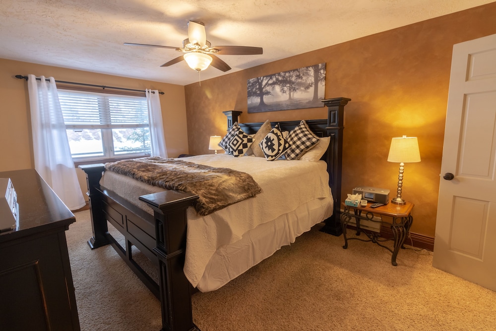 TMI 2 Bedroom photo 3