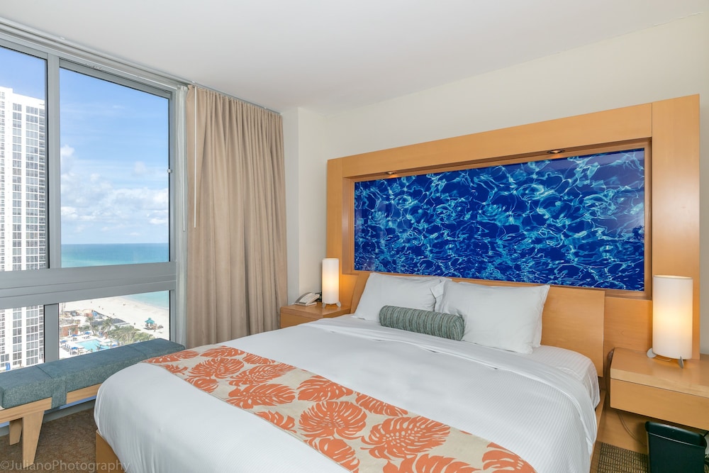 Luxury Suite, 1 Bedroom, Kitchen, Ocean View photo 2