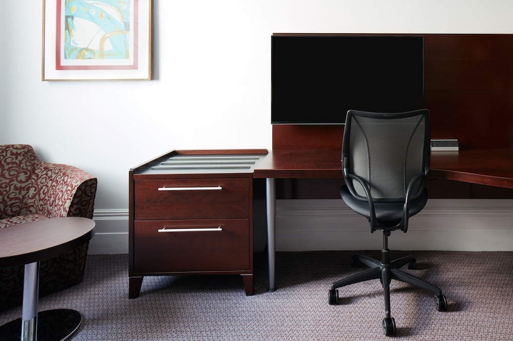 Suite, Kitchenette (One Room)