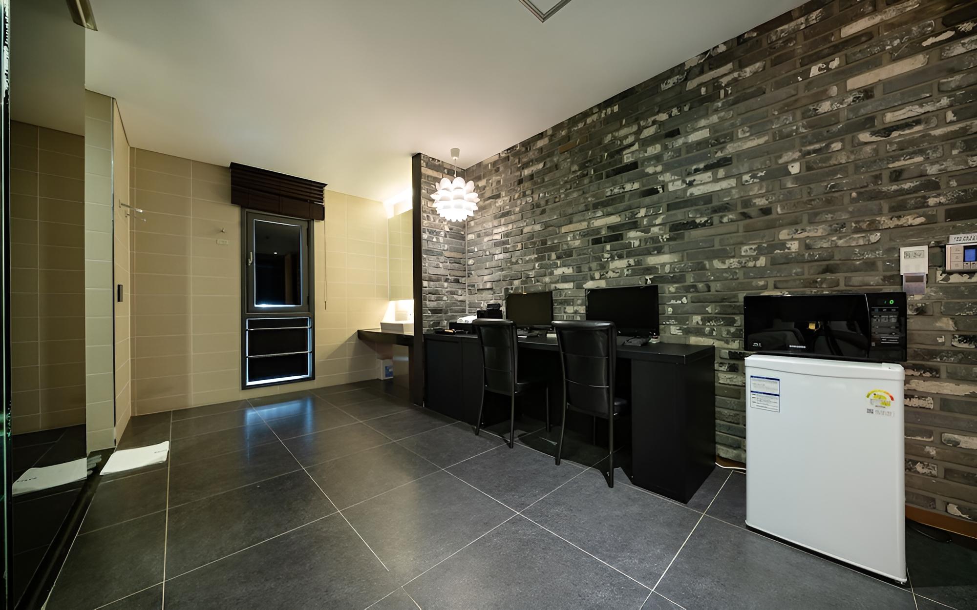 Room (VIP - C Outdoor Spa Barbecue (Double ) - Photo 4