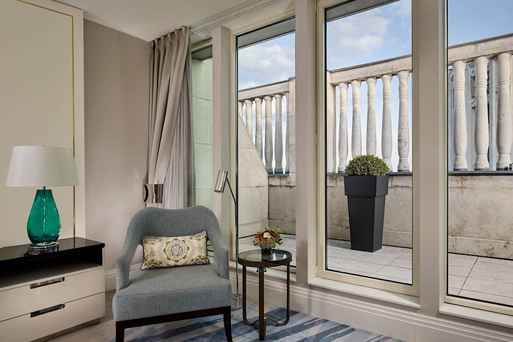Club Room, 1 Double Bed, Balcony