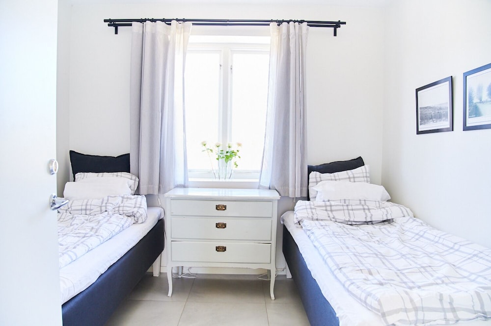 Double Or Twin Room, Shared Bathroom photo 3