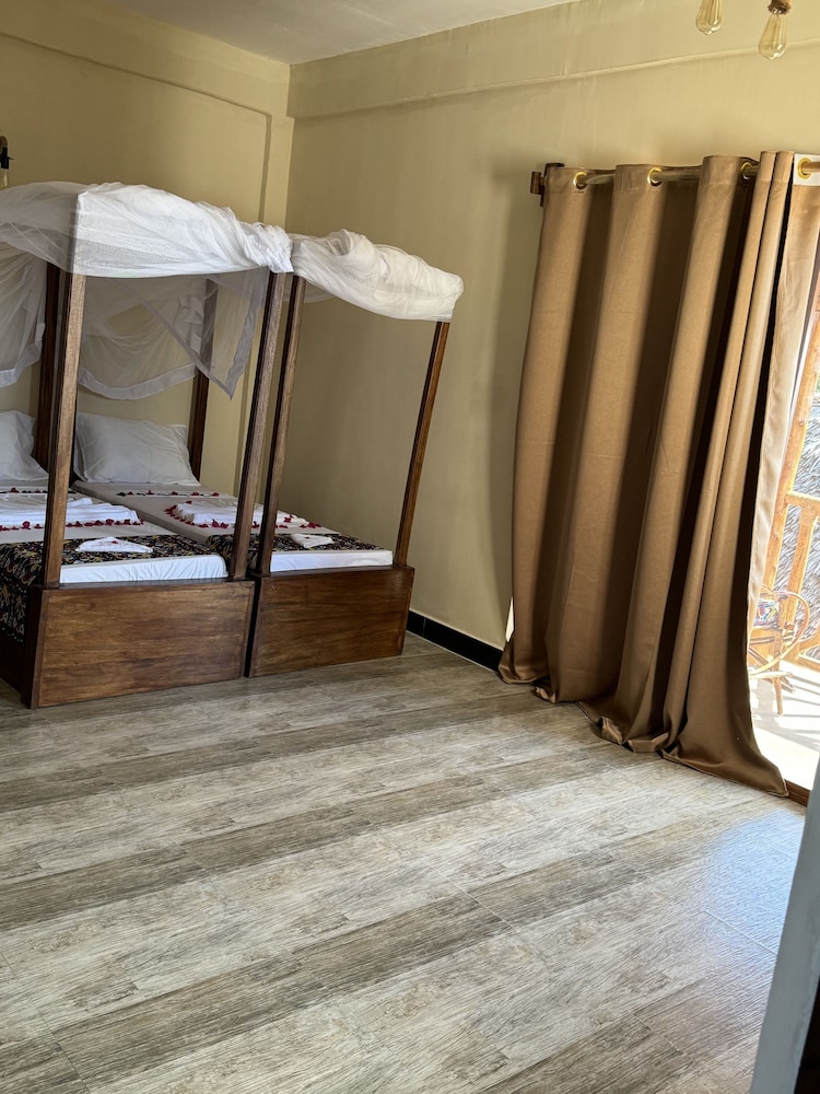 Luxury Room, Garden View