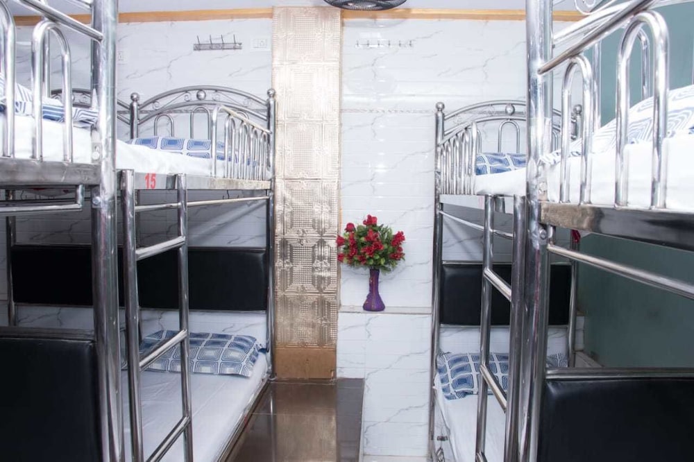 Shared Dormitory (18 Bed With Ac)