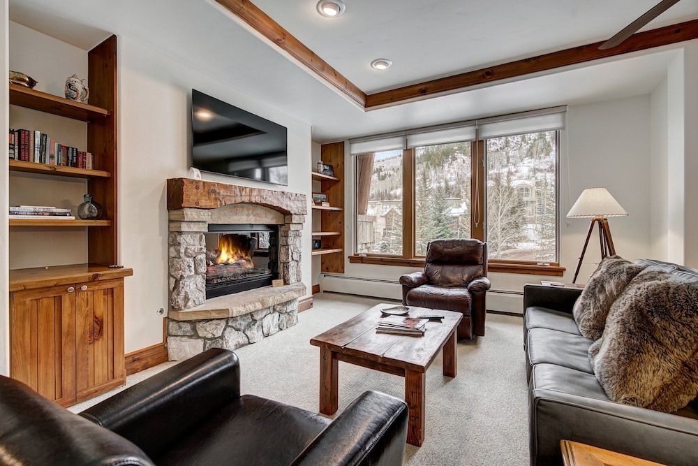 Condo, 1 Bedroom