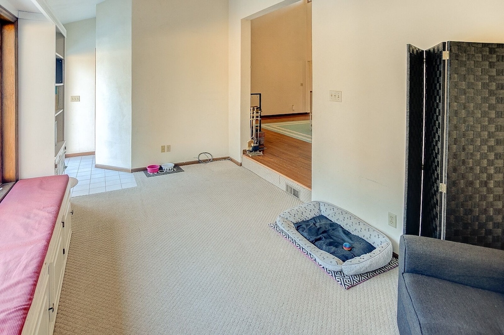 House, 4 Bedrooms photo 1