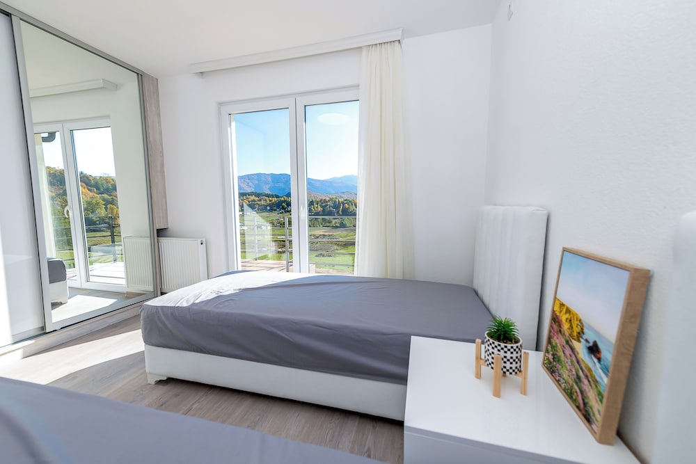 Junior Villa, Mountainside photo 3