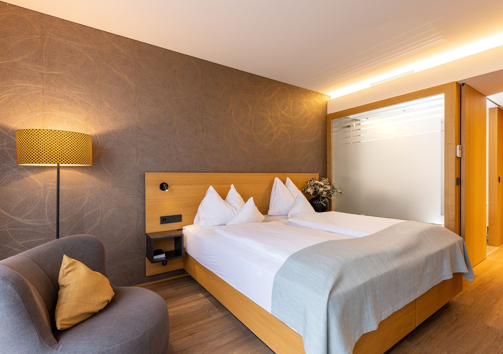 Premium Twin Room