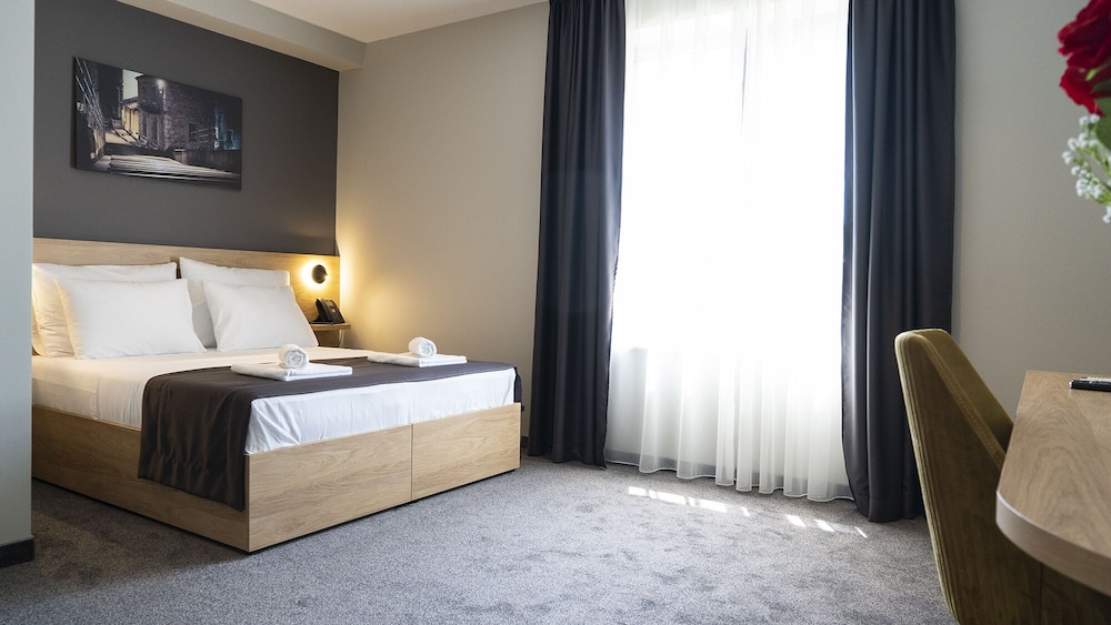 Superior Double or Twin Room - Photo 2