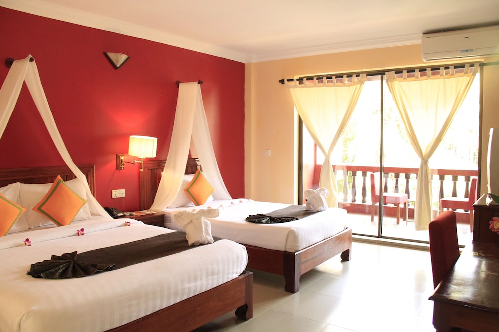 Superior Twin Room, Balcony photo 1
