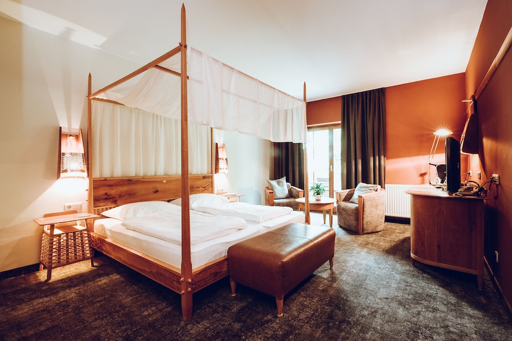 Classic Double Room, 1 Double Bed, Balcony, Garden Area (M Classic)