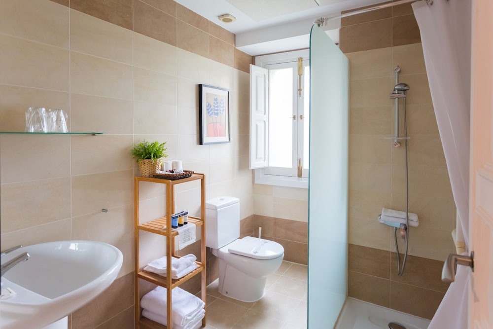 Double Room - Photo 4