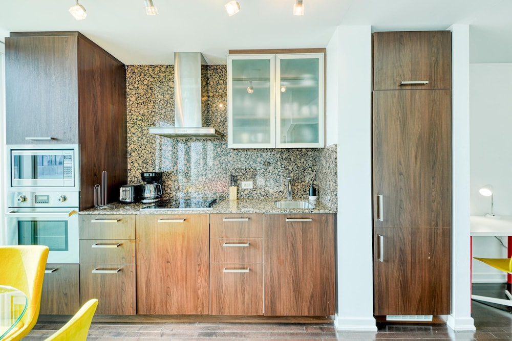 Economy Apartment thumbnail 6