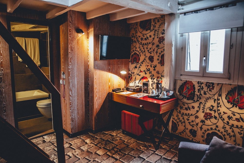 Double or Twin Room photo 2