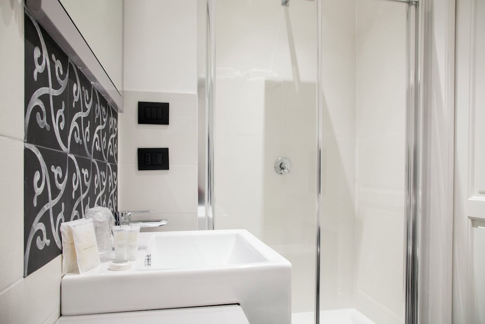 Superior Double or Twin Room photo 3