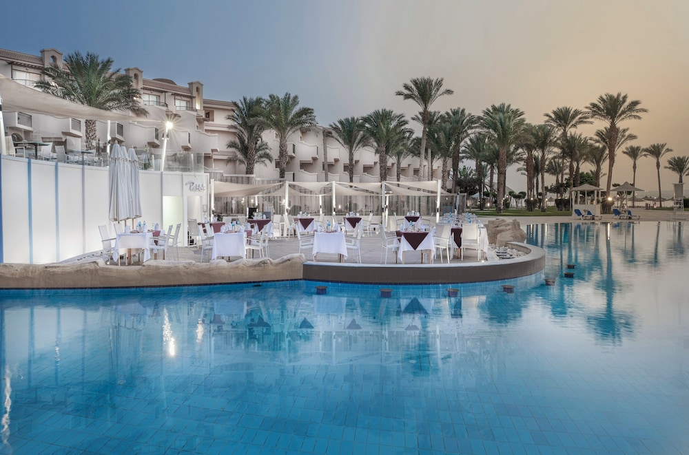 Deluxe Pool or Side Sea View photo 2