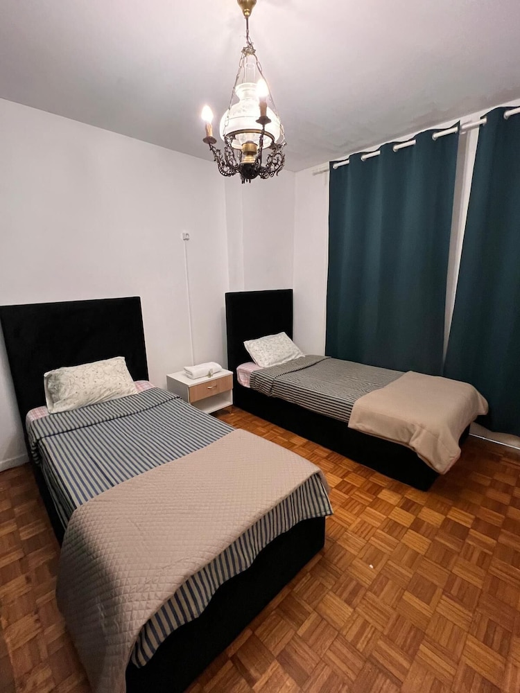 Basic Double Room (Quarto 2 andar frente) photo 1